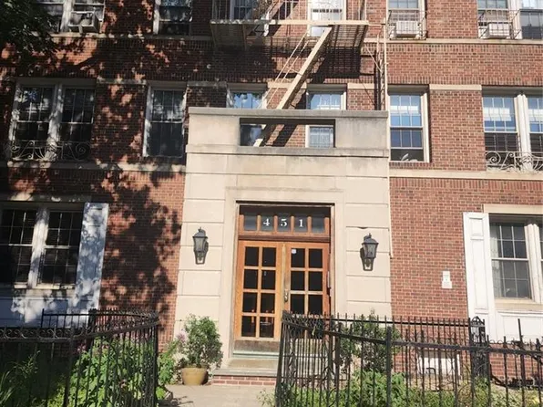 451 Clinton Avenue image 1 of 18
