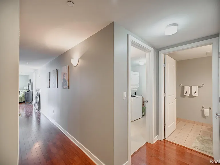 1135 Shelby St #2605 — Photo 3