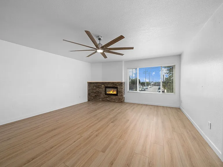 1101 Colusa St #1 — Photo 21