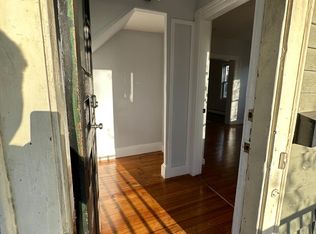 27 Peach Ave FLOOR 1, Providence, RI 02906