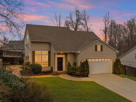 2nd image of 110 Colony Rd