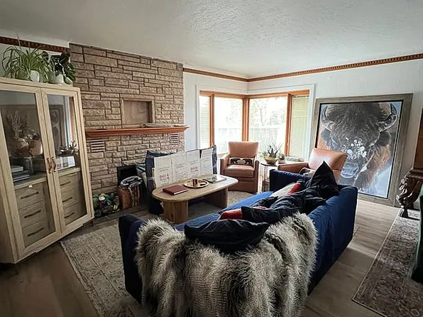 2755 E Hillsden Dr, Salt Lake City, UT 84117