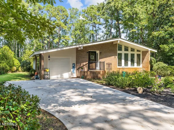 3 Sand Dollar Court, Carolina Shores, NC 28467