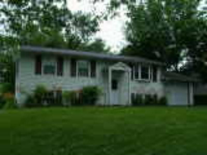 1st image of 14 Redwood Ave