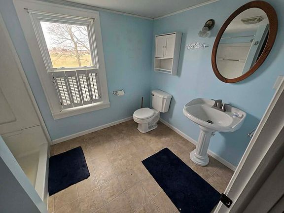 5th image of 1084 Yale Farm Rd
