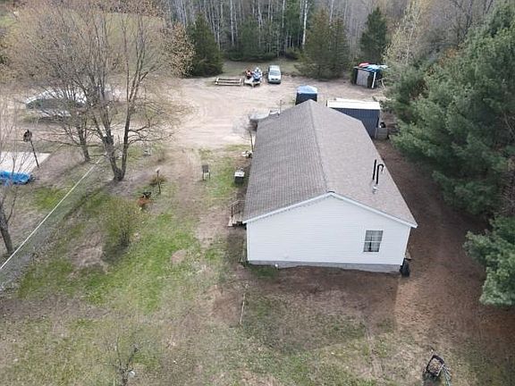 3rd image of 114 Amber Ln