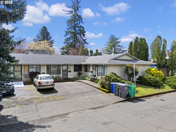 8416 SE Insley St, Portland, OR 97266