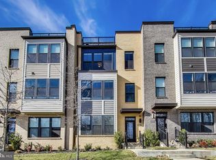 12022 N Shore Dr, Reston, VA 20190