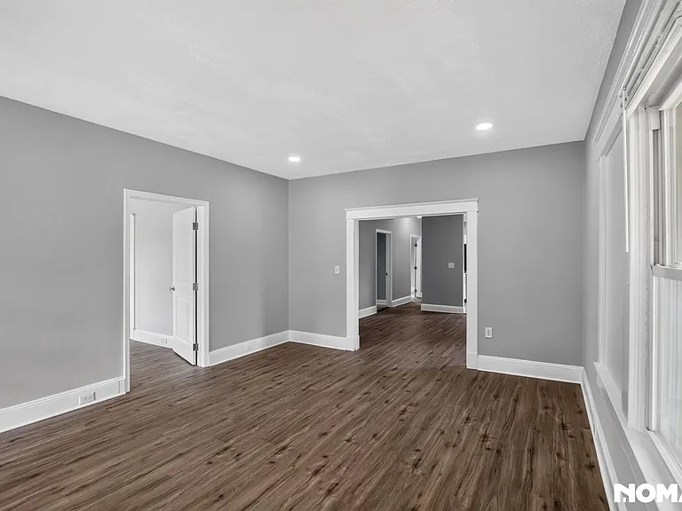 12320 Eastern Ave — Photo 16