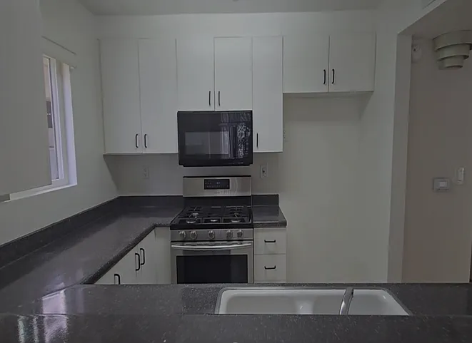 1 bed, 650 sqft, $2,295 — Photo 3