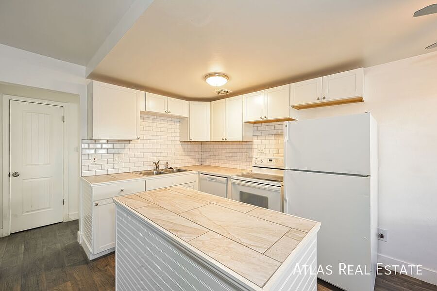 1st image of 132 W Ida Ave APT 9
