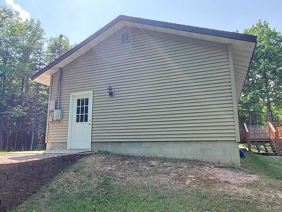 2nd image of 983 County Road 480