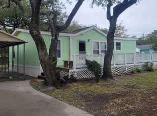 627 Steart St, Rockport, TX 78382