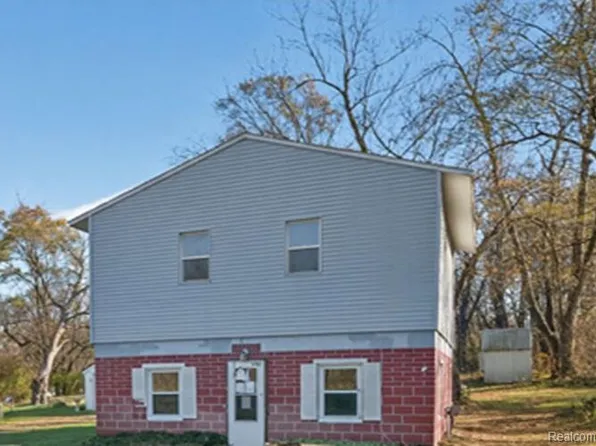 1702 N M 43 Hwy, Hastings, MI 49058