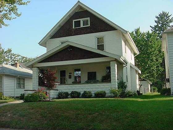 2nd image of 215 Coe St