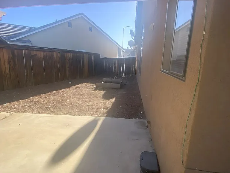 12284 Cobblestone Cir — Photo 30