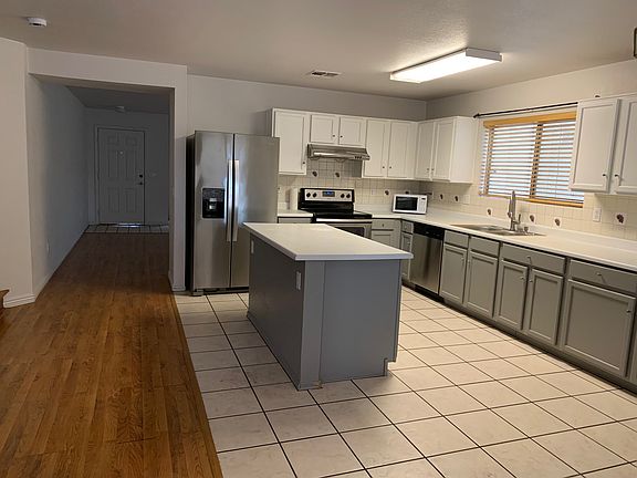 Eat in Kitchen