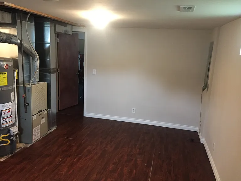 808 E Illinois Ave — Photo 14