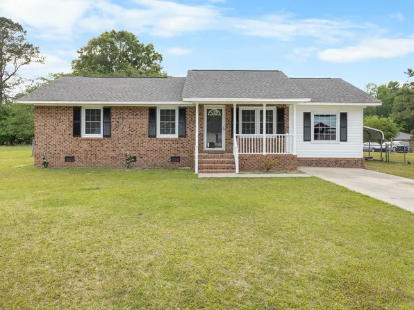 723 Barnwell Rd, Manning, SC 29102