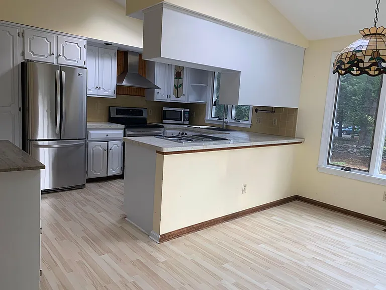 66 Woodridge Ave — Photo 5