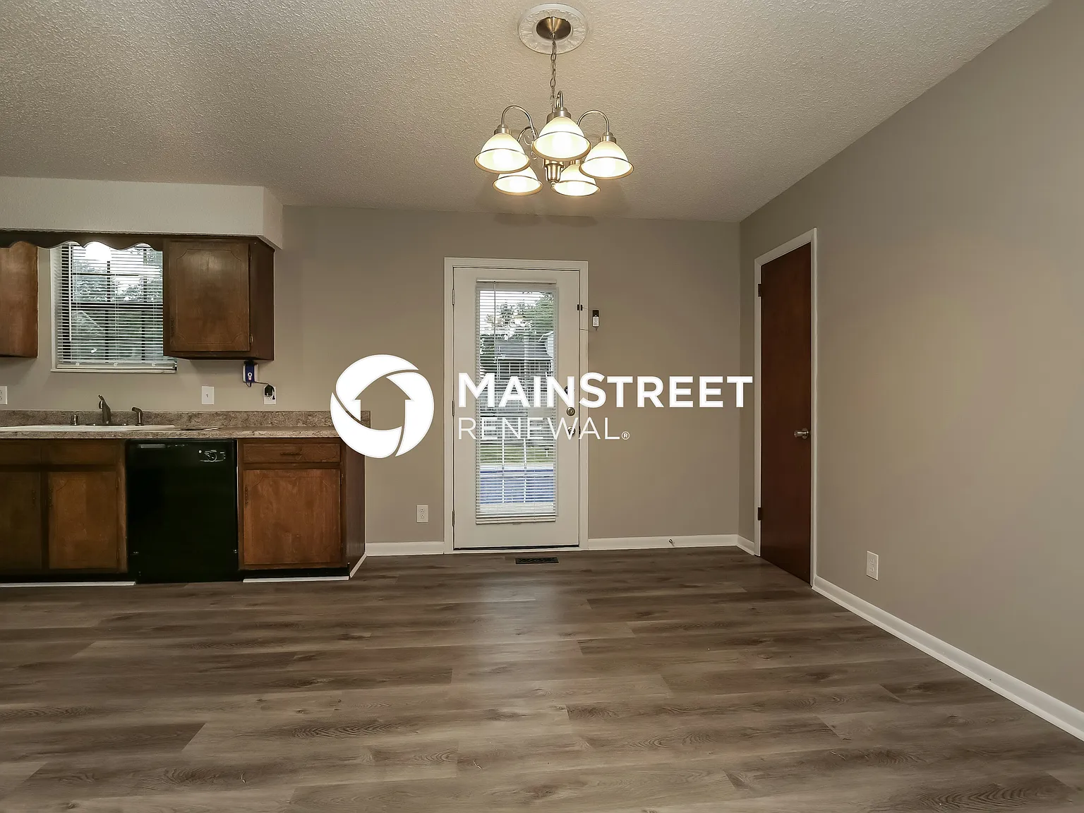 431 Sunset Dr — Photo 4