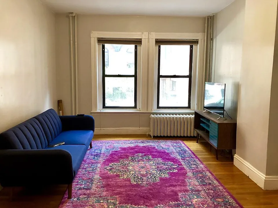 24 Isabella St