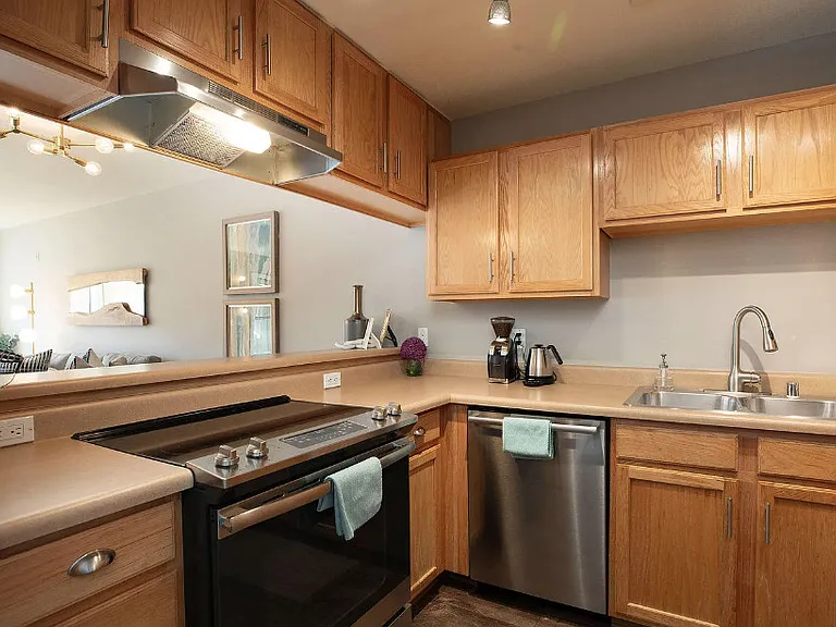 216 Main St #311 — Photo 3