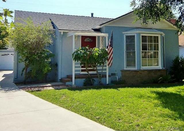 2nd image of 122 N Mission Dr