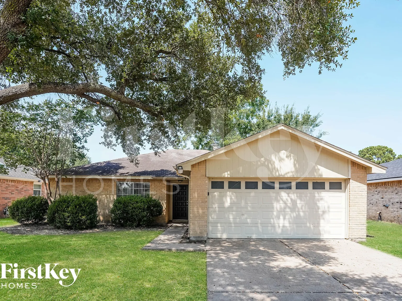 3 bed, 2.0 bath, 1350 sqft, $1,710 — Photo 1