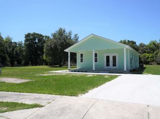 609 6th St SW, Live Oak, FL 32064