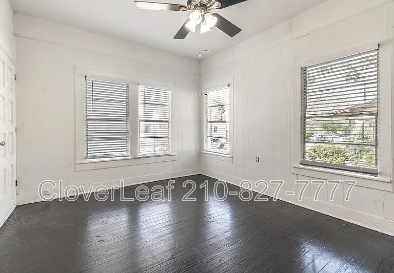 323 Barrera St — Photo 9