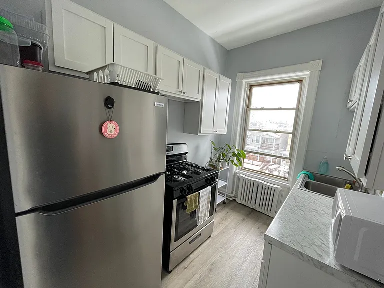 152 Western Ave #2F — Photo 2