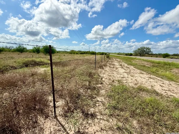 15.96 ACRES SH-72, Kenedy, TX 78119