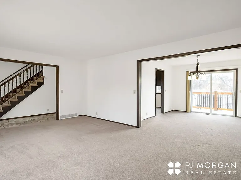 1312 S 118th St — Photo 27