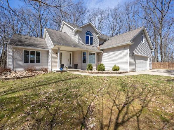 14991 Tomahawk Ln, Big Rapids, MI 49307