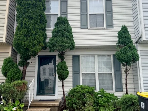 36 Lisa Dr, Newark, DE 19702