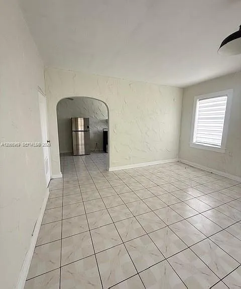 222 28th St #6 — Photo 6