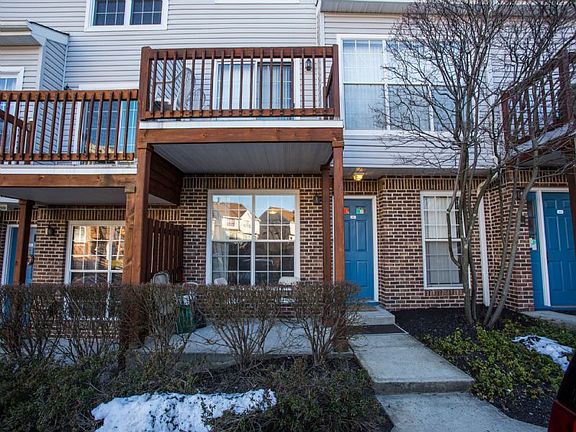 3rd image of 458 Lee Ct #458