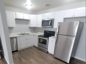 258 W Powers Ave