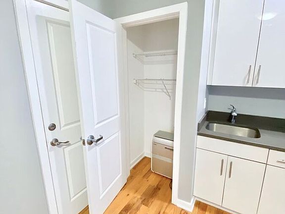 4th image of 535 Budd St #3E