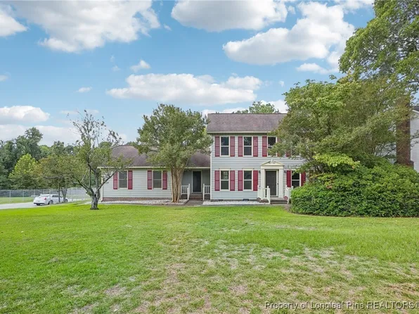 6201 Lakehaven Dr, Fayetteville, NC 28304