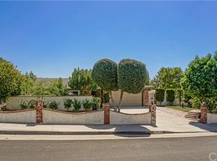 29216 Lotusgarden Dr, Santa Clarita, CA 91387