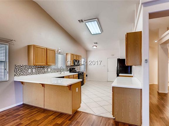 5th image of 1725 Summerwood Cir