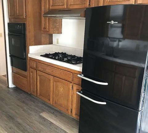 5th image of 651 Floral Dr