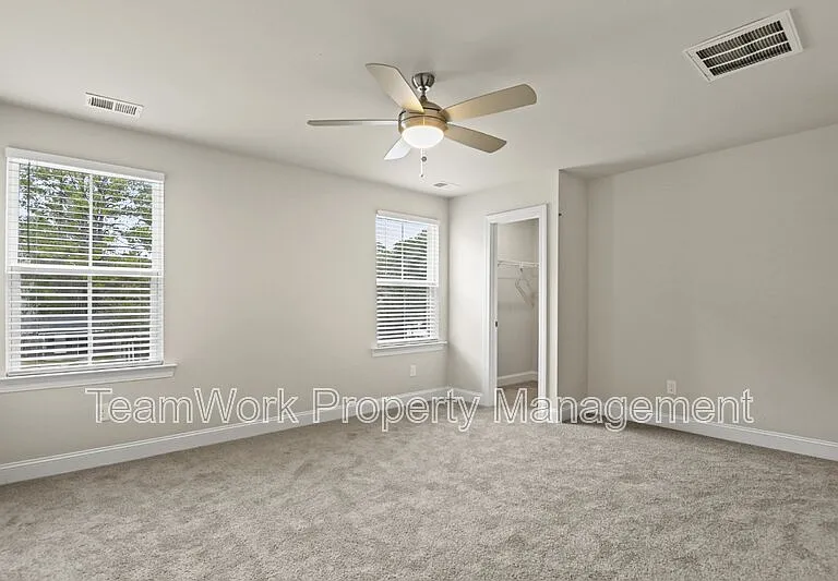 101 Langley Dr #D — Photo 15