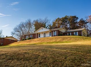 155 Keystone Dr, Asheville, NC 28806