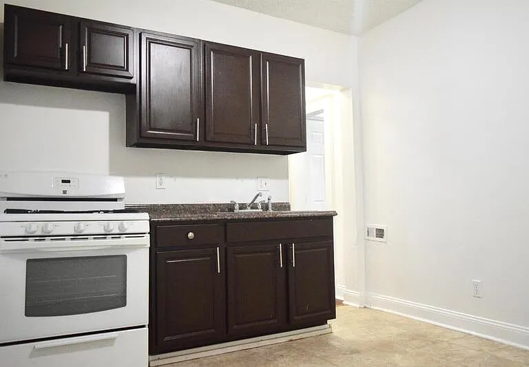 2749 Pestalozzi St #2W — Photo 9