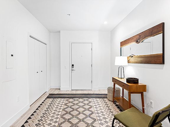 3rd image of 68 Craven St #301