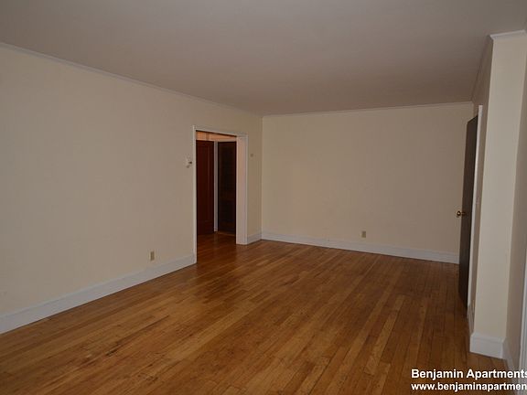 5th image of 548-550 Belmont St #7