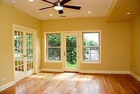 2nd image of 1125 W Farwell Ave APT 1G